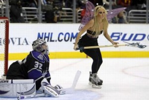 I looked for photos of hockey fights but they were way too graphic, so here's a hockey fairy for some reason. (via glitters20.com)